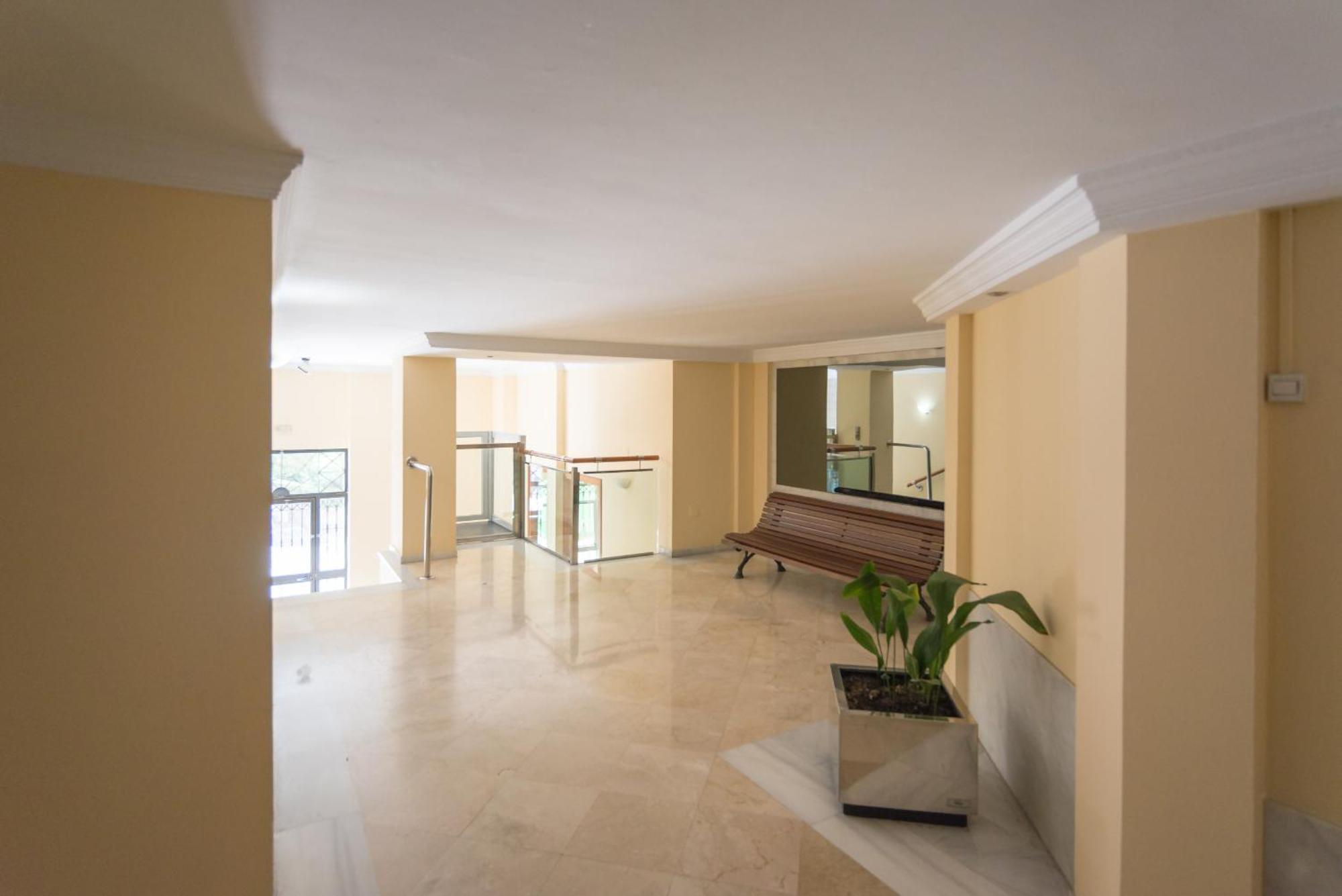 Cathedral Suites مالقة المظهر الخارجي الصورة