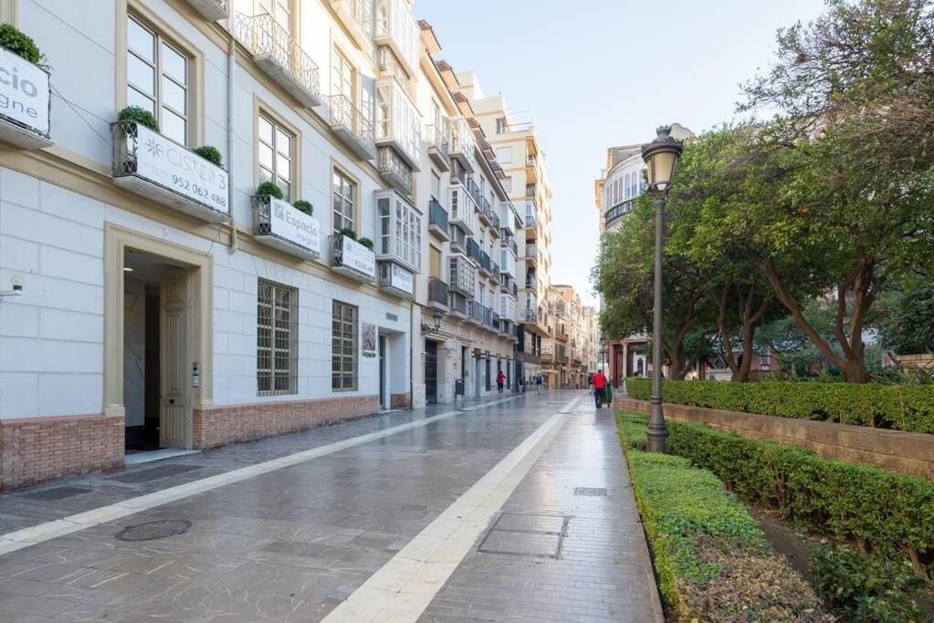 Cathedral Suites مالقة الغرفة الصورة