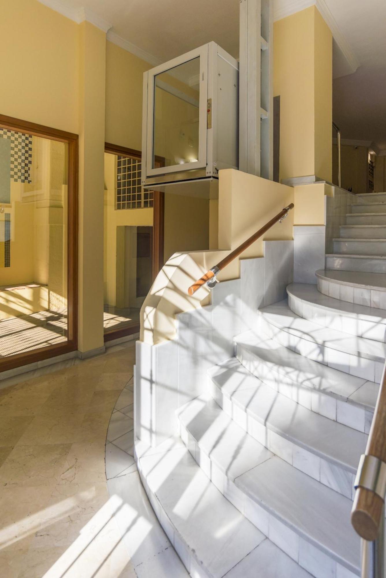 Cathedral Suites مالقة المظهر الخارجي الصورة