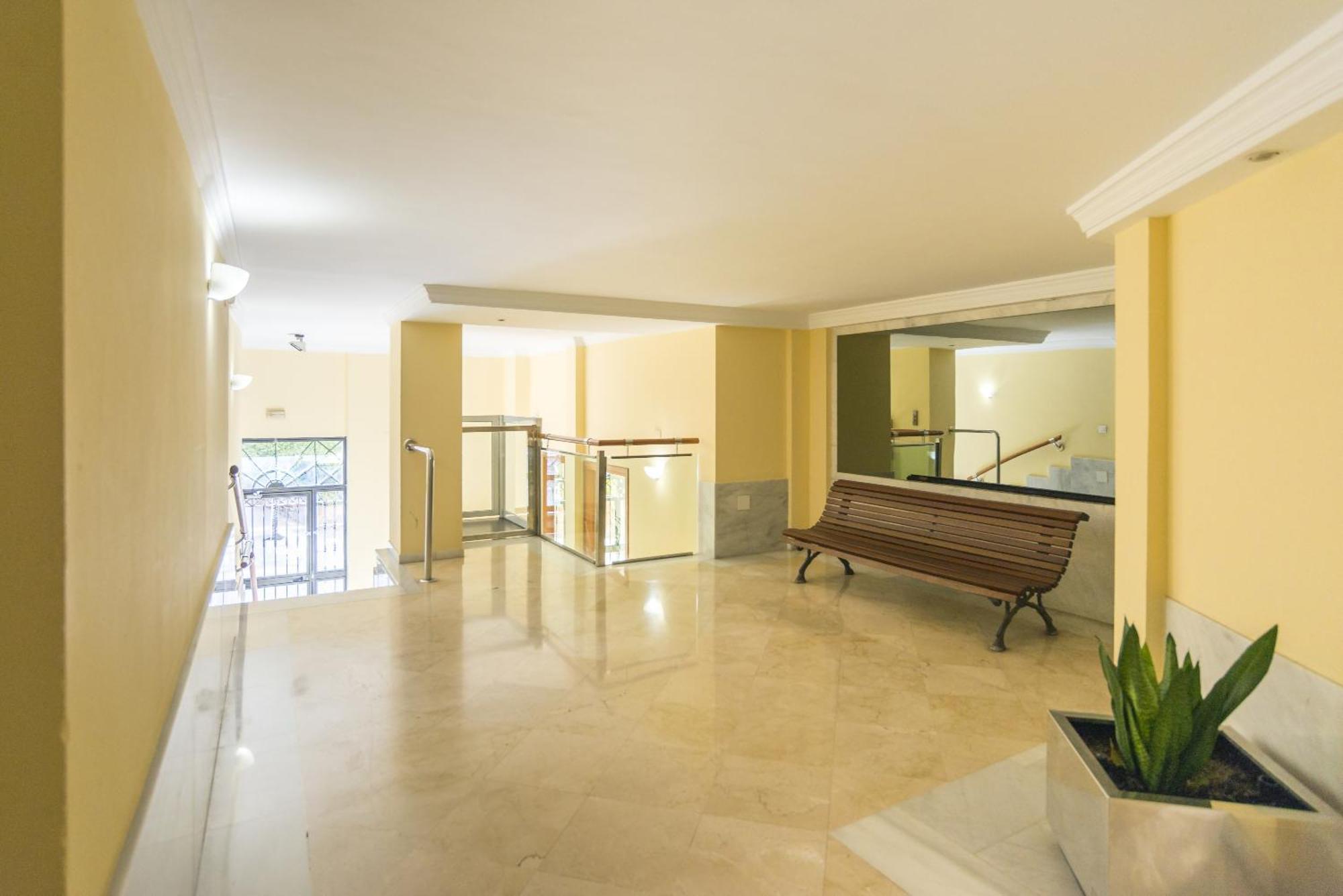 Cathedral Suites مالقة المظهر الخارجي الصورة